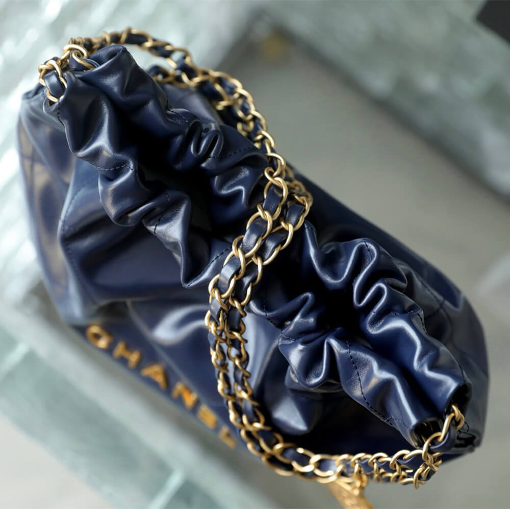 CHANEL 22 SMALL HANDBAG(high-end grade)