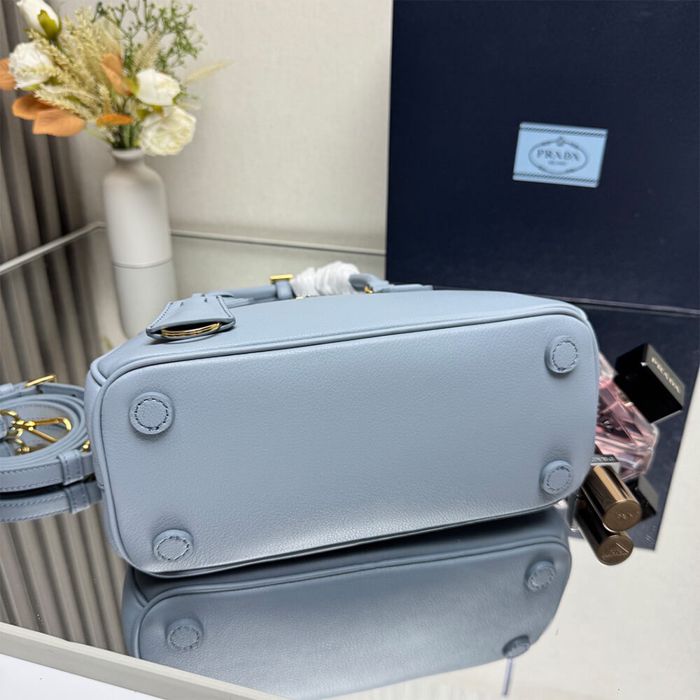 Prada Small Prada Galleria Saffiano leather bag(HIGH-END GRADE)